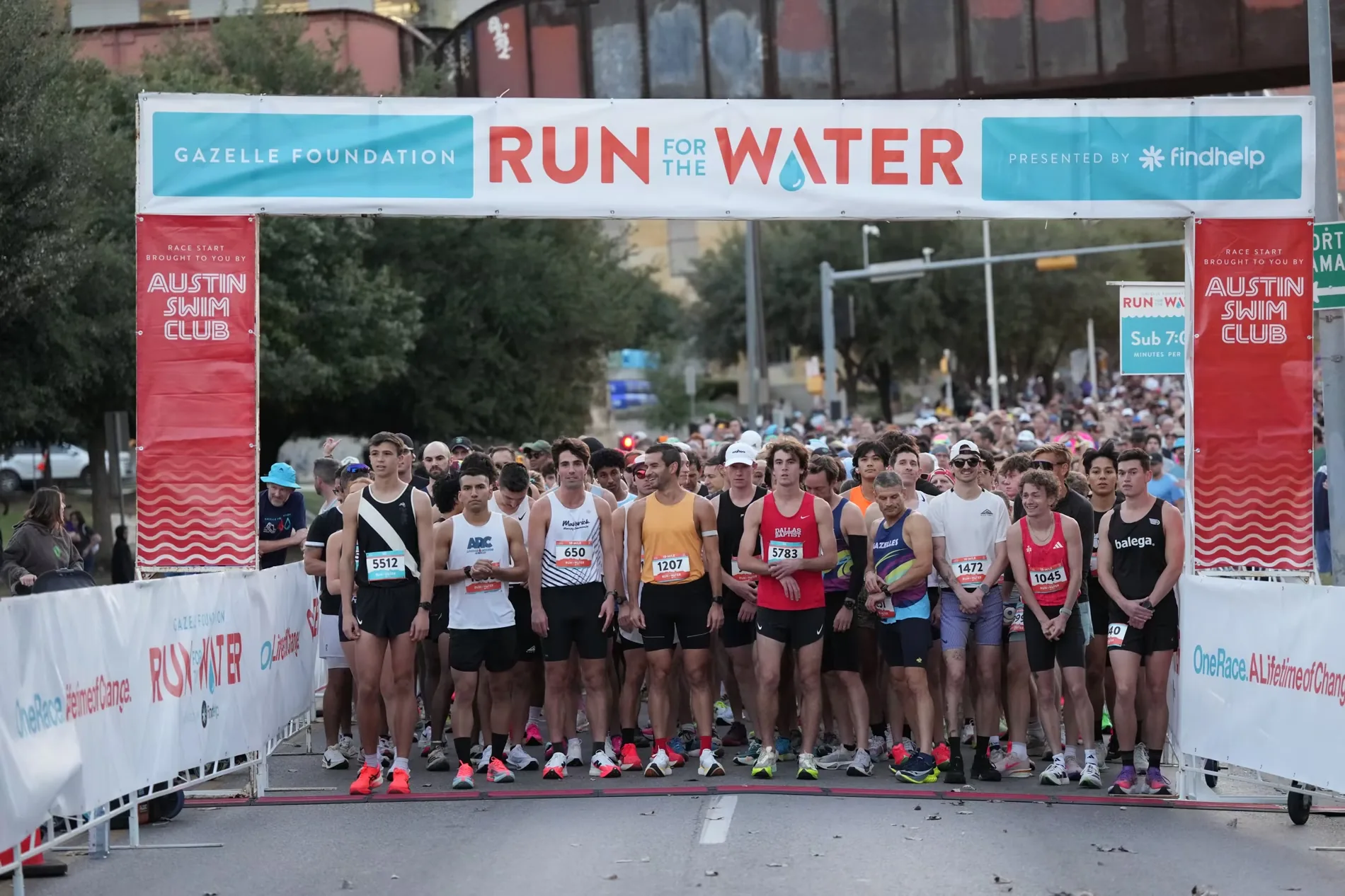 Run for the water event photography crowd